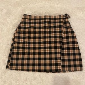 black and tan plaid skirt
